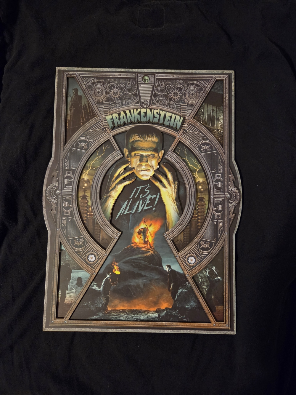 Frankenstein "It's Alive!" Wood Sign